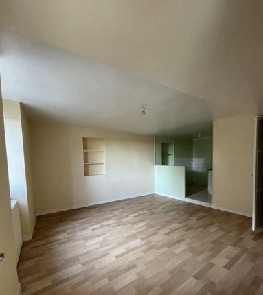 Apartment for sale in Ambrieres-Les-Vallees, Pays-De-La-Loire, 53300, France