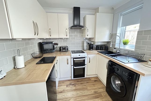 7, Hind Court, Newton Aycliffe photo 3
