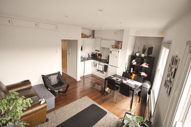 Thumbnail Flat to rent in Old York Road, Wandsworth
