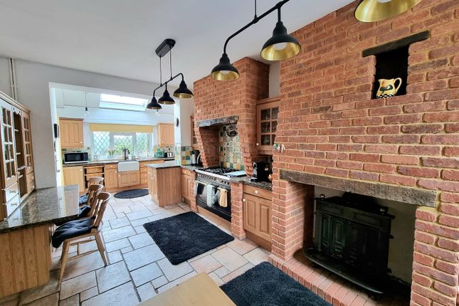 Cottage for sale in Cog Road, Sully, Penarth