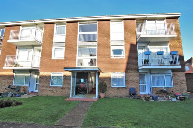 2 Bed Flat To Rent In Dorchester Gardens Grand Avenue Worthing