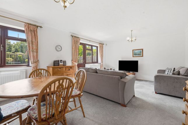 4, Crown Close, Martlesham, Woodbridge photo 3