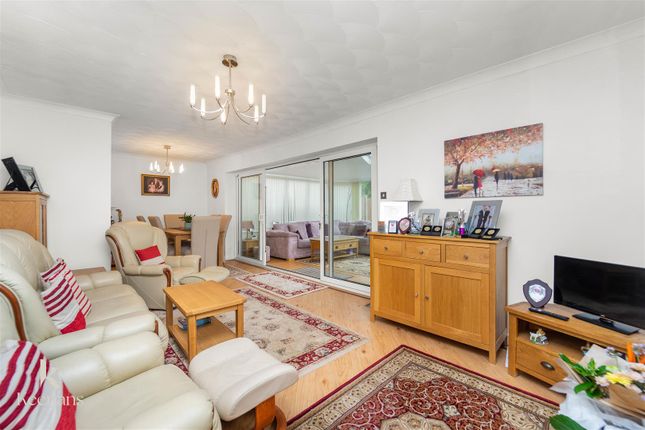 2, Holden Close, Nelson photo 4