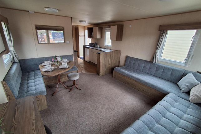 ABI Horizon, Coopers Beach Holiday Park, Church Lane, Colchester photo 2
