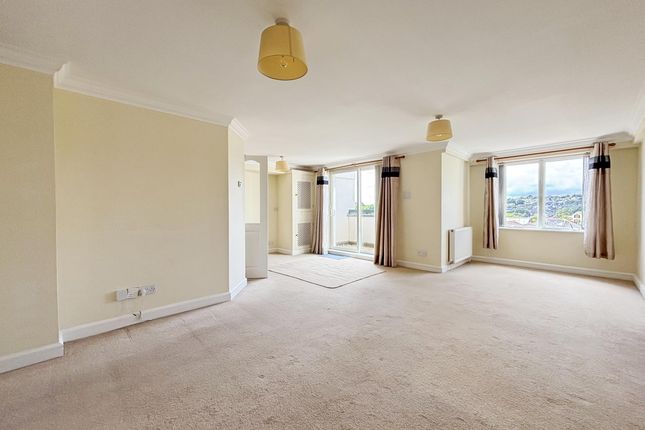 9 Devington Hall, Truro photo 3