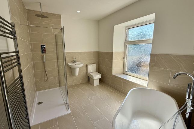 10, Furnace Terrace, Llanelli photo 4