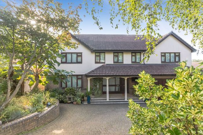 Thumbnail Detached house for sale in Mount Close, Pound Hill, Crawley, West Sussex