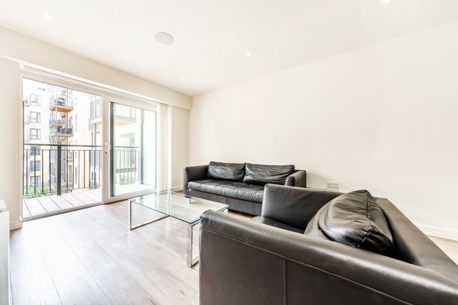 Thumbnail Flat to rent in Carvell House, 22 Aerodrome Road, London