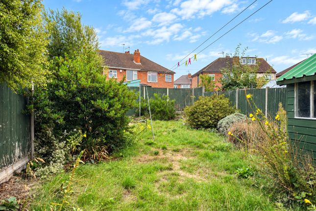 25, Middle Avenue, Leicestershire photo 4