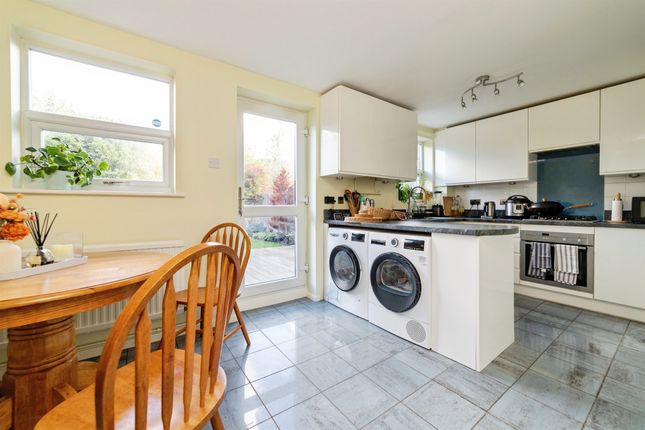 7, Bedwell Close, Welwyn Garden City photo 3