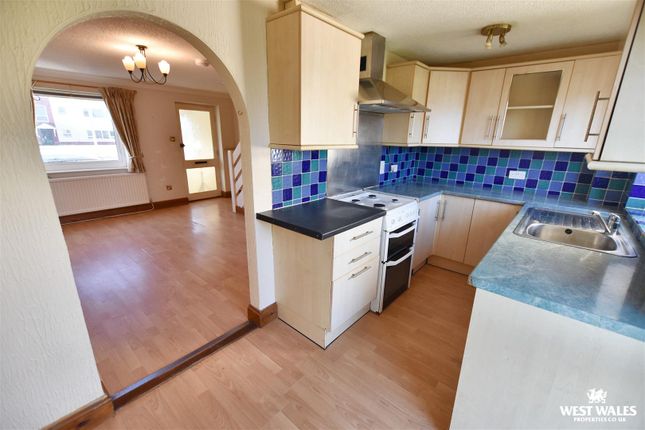 21, Devonshire Road, Pembroke Dock photo 3