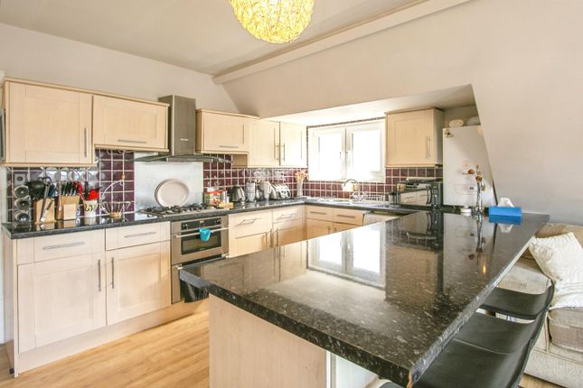 Flat for sale in Grosvenor Gardens, Bournemouth, Dorset