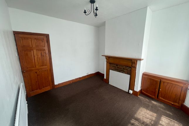 85, Spencer Road, Luton photo 3