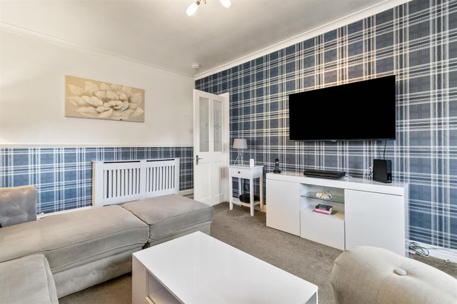 18, Erskine  View, Glasgow photo 4