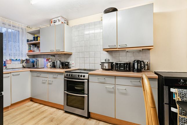 17, Archer Square, London photo 4