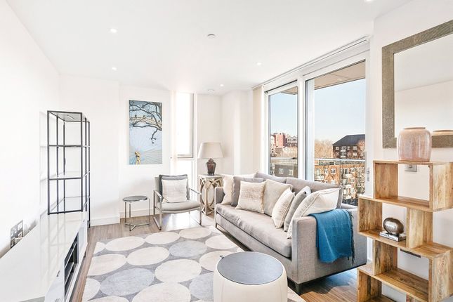 Thumbnail Flat to rent in Hebden Place, Nine Elms Point