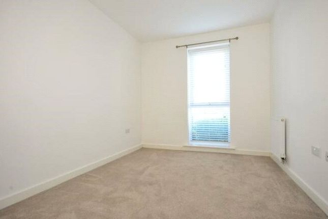 Flat 4, Lake View Court, 1, Willow Close, Kent photo 5