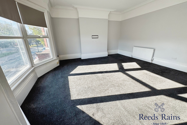 Flat, 571, Holderness Road, East Riding of Yorkshi photo 3