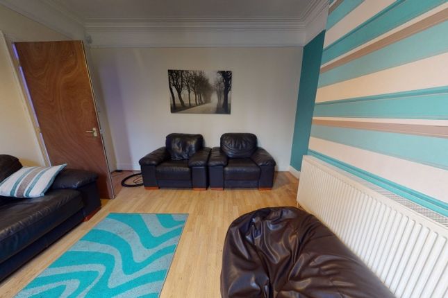Thumbnail Terraced house to rent in Hartley Avenue, Woodhouse, Leeds