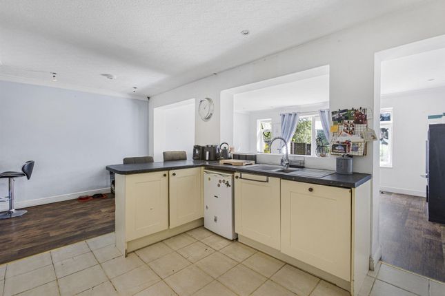 29, High Road, Stapleford photo 4