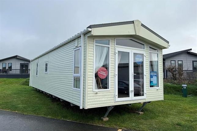 Thumbnail Mobile/park home for sale in Maer Lane, Bude