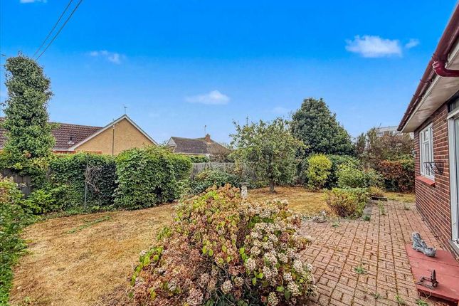 8, Elm Tree Avenue, Frinton On Sea photo 2