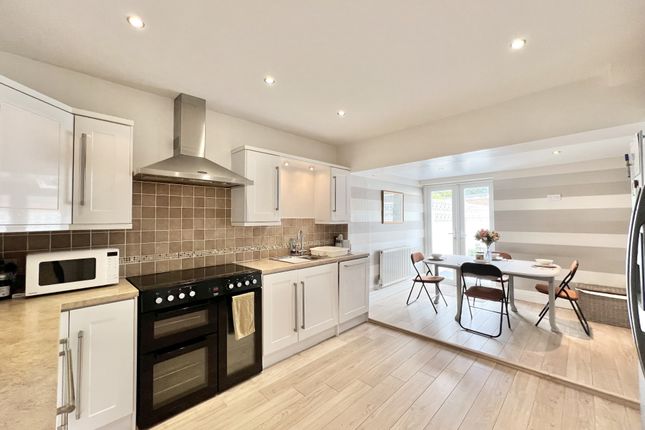 23, Arundel Avenue, Bispham photo 2