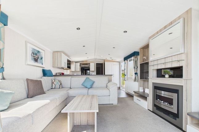 58 Beach Park,70a Brighton Road, Lancing photo 4