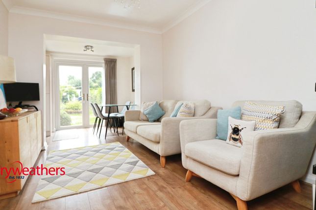 61, Racecourse Road, Swinton Mexborough photo 3