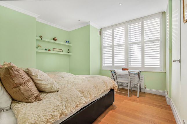 Flat for sale in Cecil Court, Fawcett Street, Chelsea, London