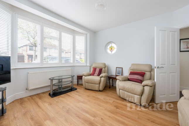 Semi-detached bungalow for sale in The Avenue, London