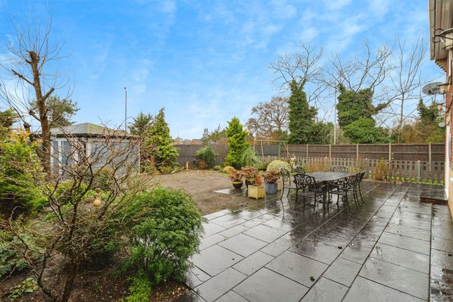 6, Bluebell Close, Thetford photo 2