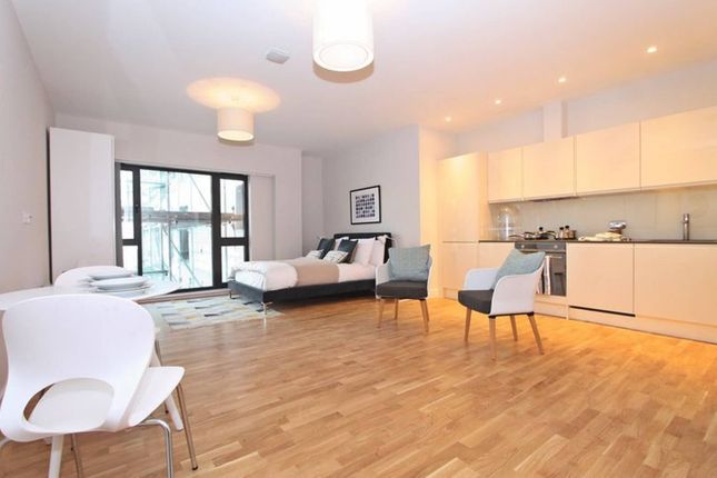 Flat for sale in Staines Road West, Sunbury, Sunbury-On-Thames