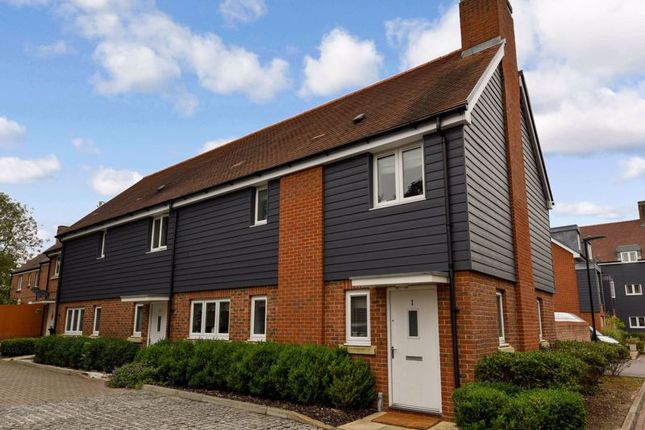 1, Gardener Close, Waterlooville photo 4