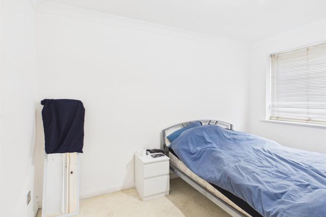 28, Roedean Court, Brighton photo 4