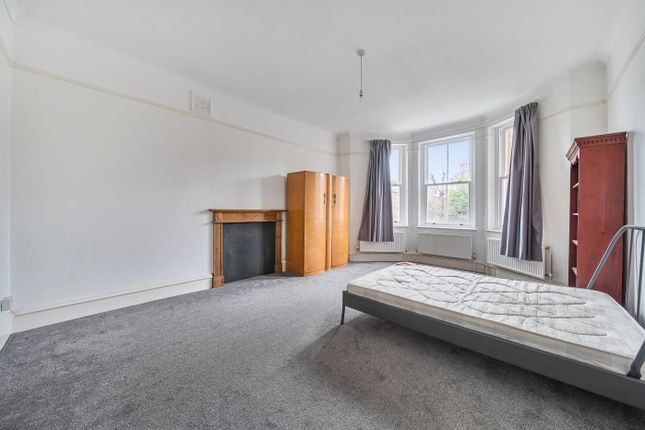 2-bed flat on Flat 3, Queens Leaze,, Taymount Rise, London, £500,000