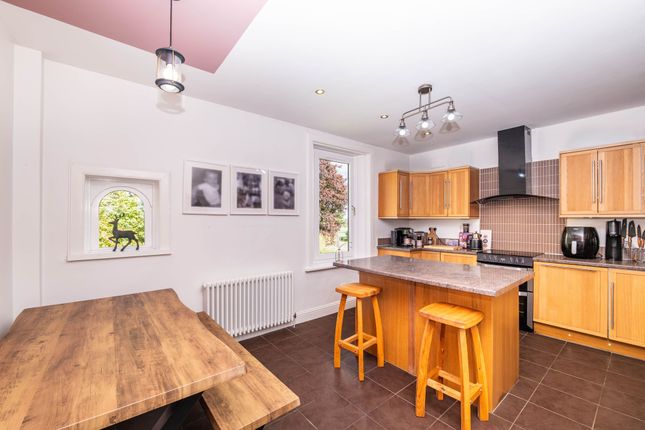 2 Rosemount, Broxburn photo 2