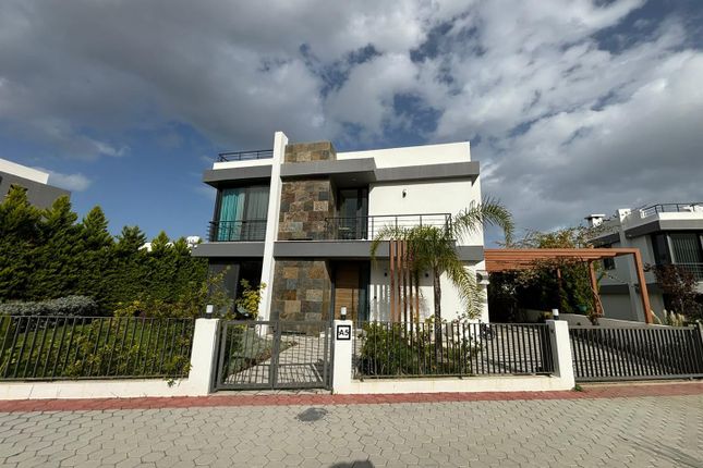 Thumbnail Villa for sale in Yasam Sokak 4/4, West Of Kyrenia