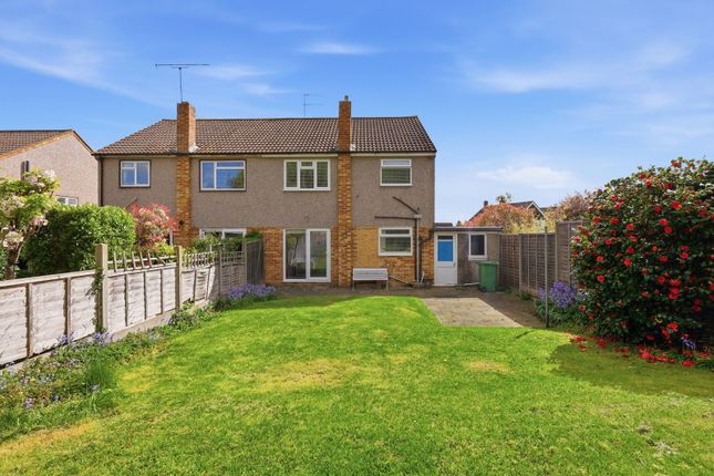 40, Roselands Avenue, Hoddesdon photo 2