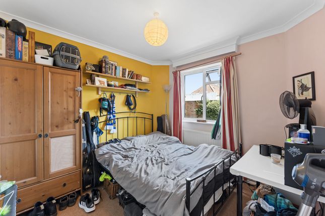 Flat 20, Weymouth Court 55-57 Upper Tulse Hill, London photo 4