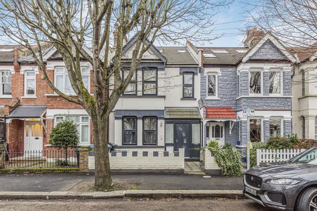 Thumbnail Flat to rent in Boscombe Road, Wimbledon