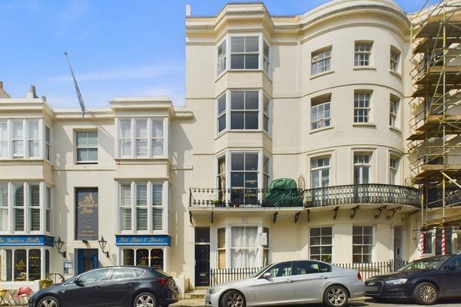 Thumbnail Flat for sale in Lower Ground Floor, Waterloo Street, Hove