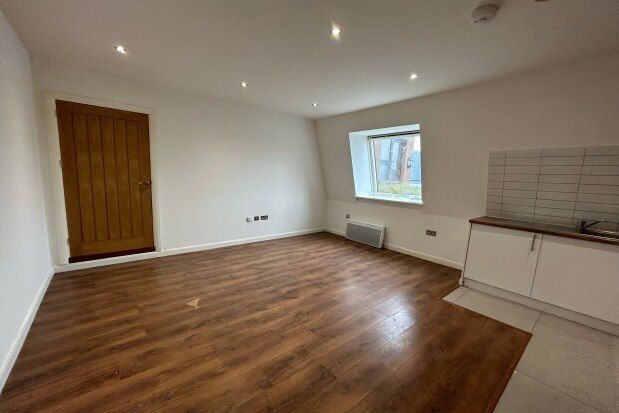 Flat to rent in Threadneedle House, Redditch