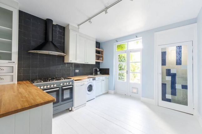 Thumbnail Flat to rent in Sedlescombe Road, West Brompton, London