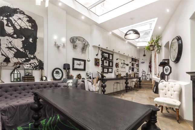 Thumbnail Flat to rent in New Court, Lutton Terrace, Hampstead, London