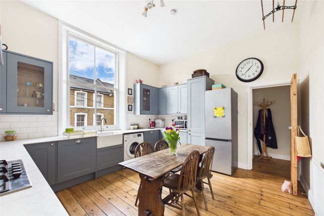 Flat C, 2, Sudbourne Road, London photo 4