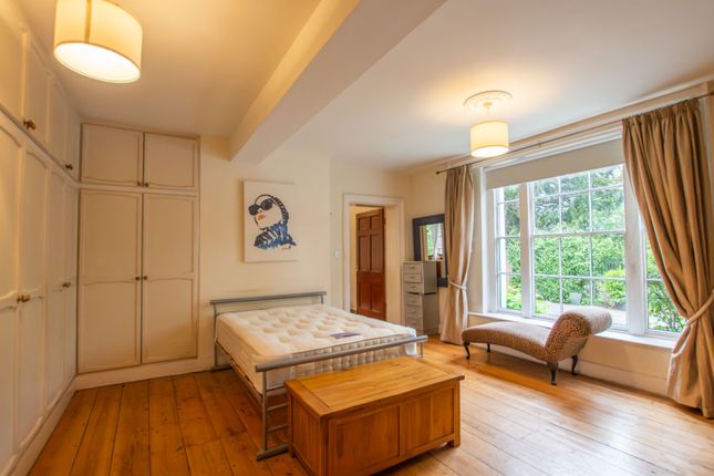 Flat 1, Bowling Green Farmhouse,, Trenthams Close, Reading photo 4