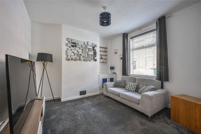 27, Albert Terrace, Staffordshire photo 3