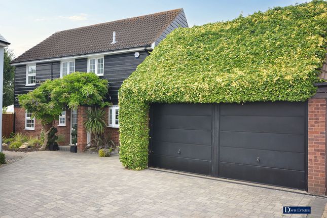 Thumbnail Detached house for sale in Platford Green, Emerson Park, Hornchurch