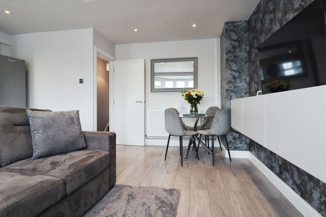 44a, Lansdowne Avenue West, Cardiff photo 4